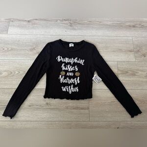FUNKI PINK HALLOWEEN 🎃💀🎃👻 Black Long Sleeve with Pumpkin Print. 👻